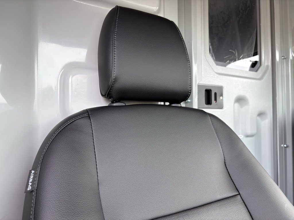 New 2026 Ford Transit 250 148 Medium Roof image 19