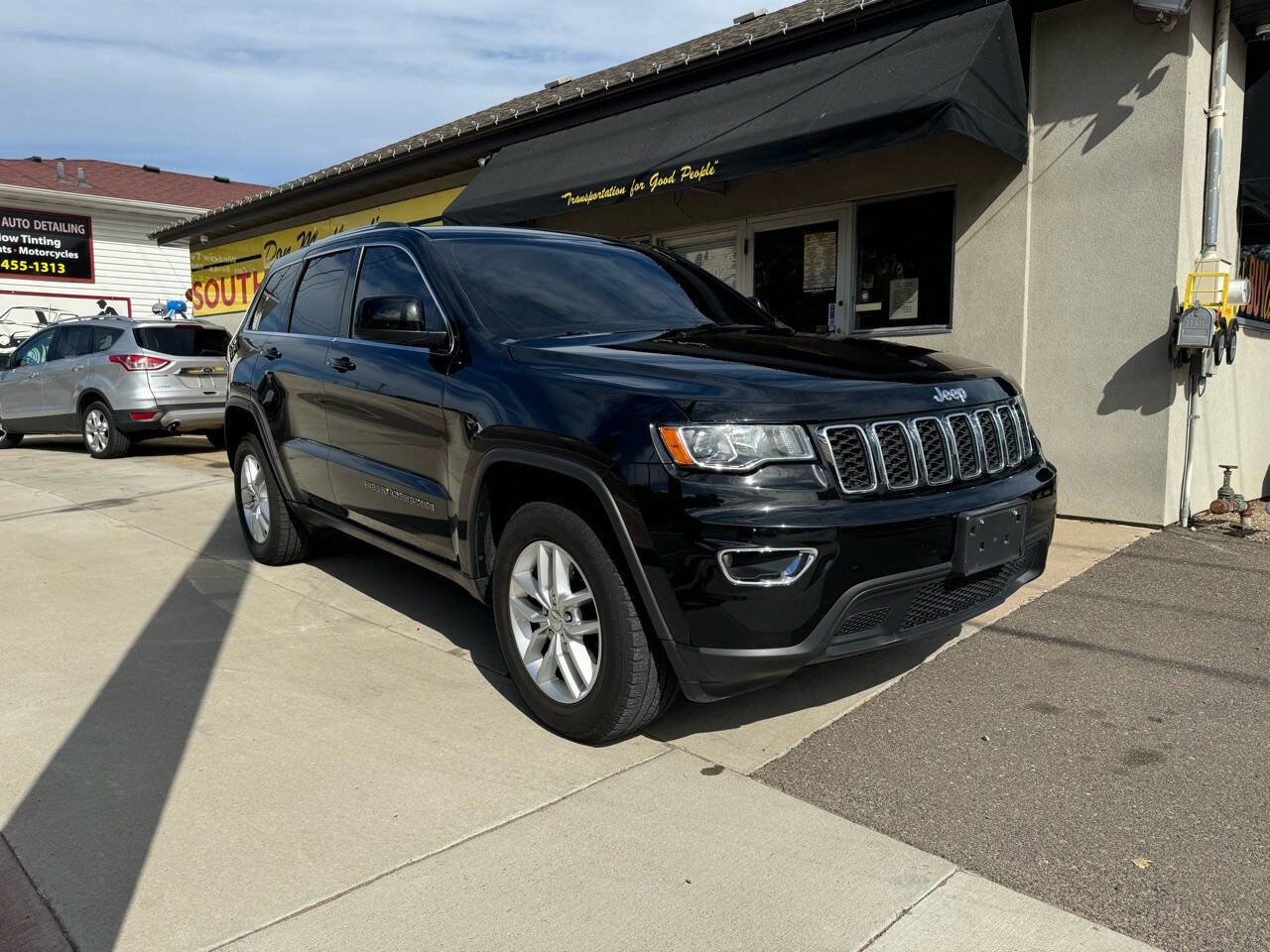Used 2017 Jeep Grand Cherokee Laredo w/ Quick Order Package 23E image 1
