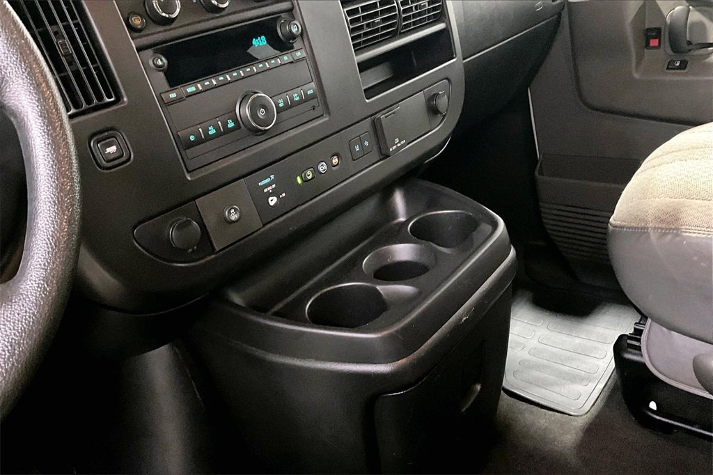 Used 2020 Chevrolet Express 3500 LT w/ LT Preferred Equipment Group image 17