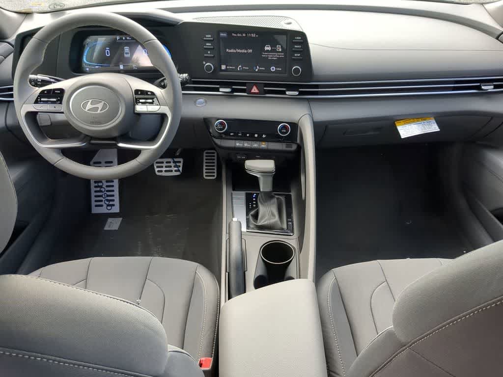 New 2026 Hyundai Elantra SEL Sport Premium FWD image 16