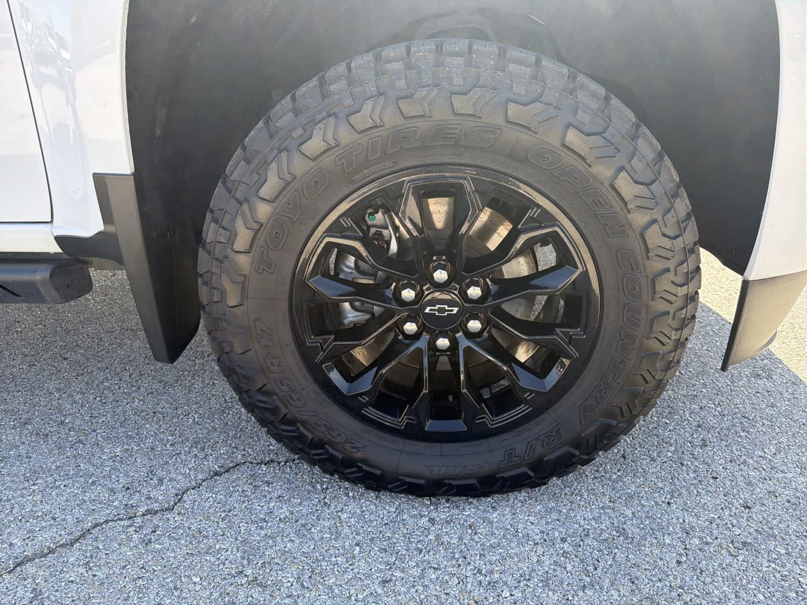 Used 2021 Chevrolet Colorado Z71 w/ Safety Package AWD/4WD image 32
