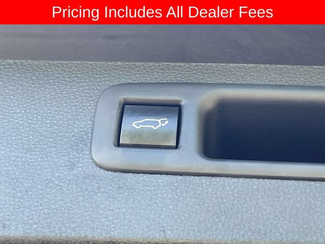 Used 2022 Toyota Highlander XSE AWD/4WD image 14