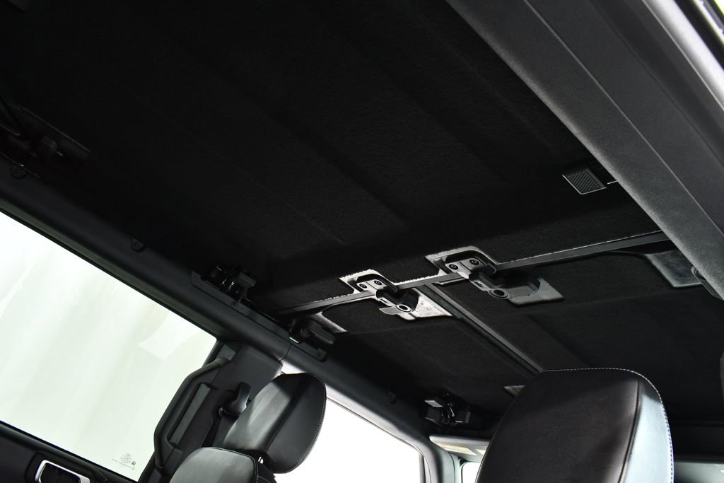 Used 2025 Ford Bronco Outer Banks AWD/4WD image 18