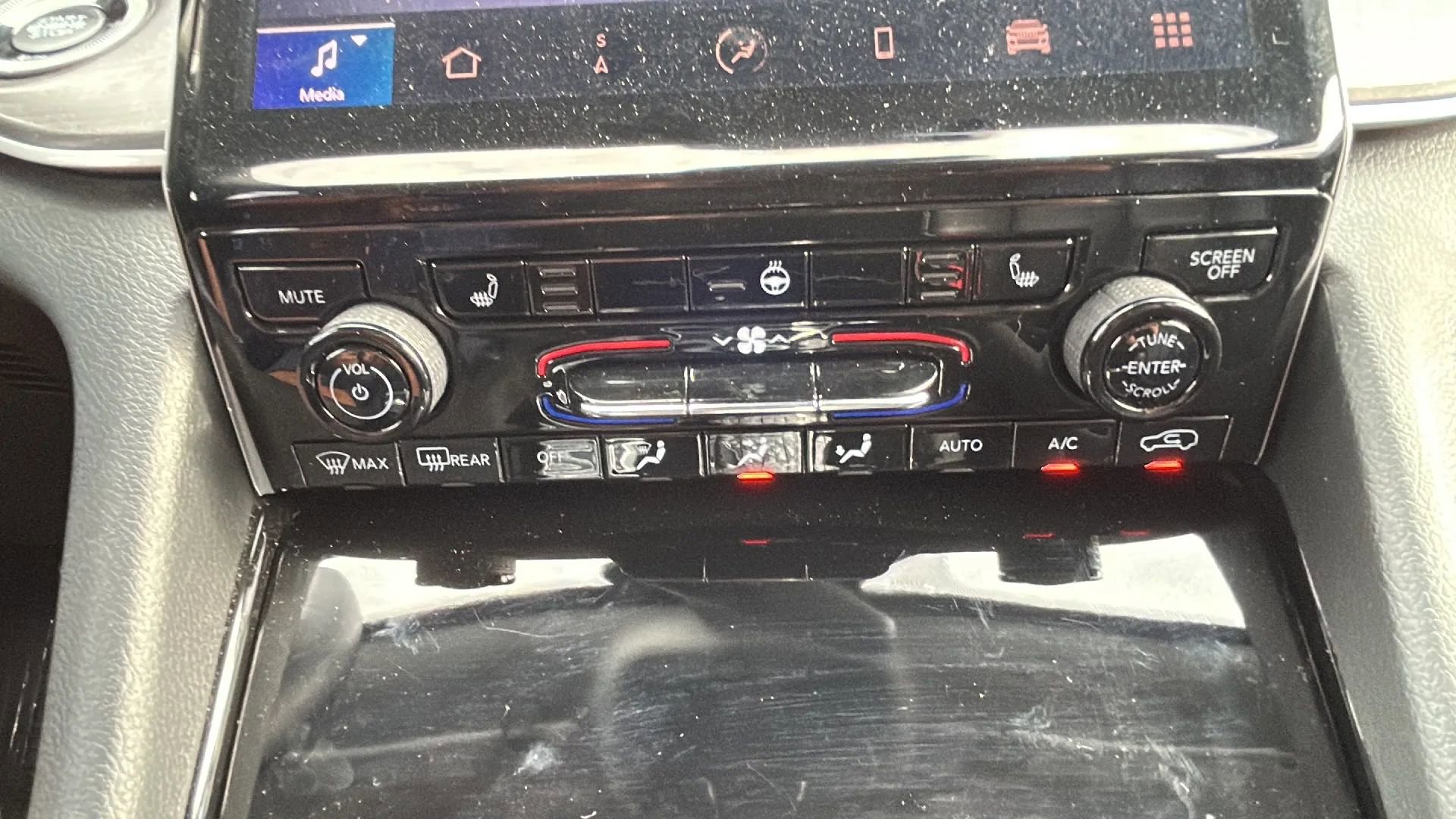 Used 2021 Jeep Grand Cherokee L Limited image 31