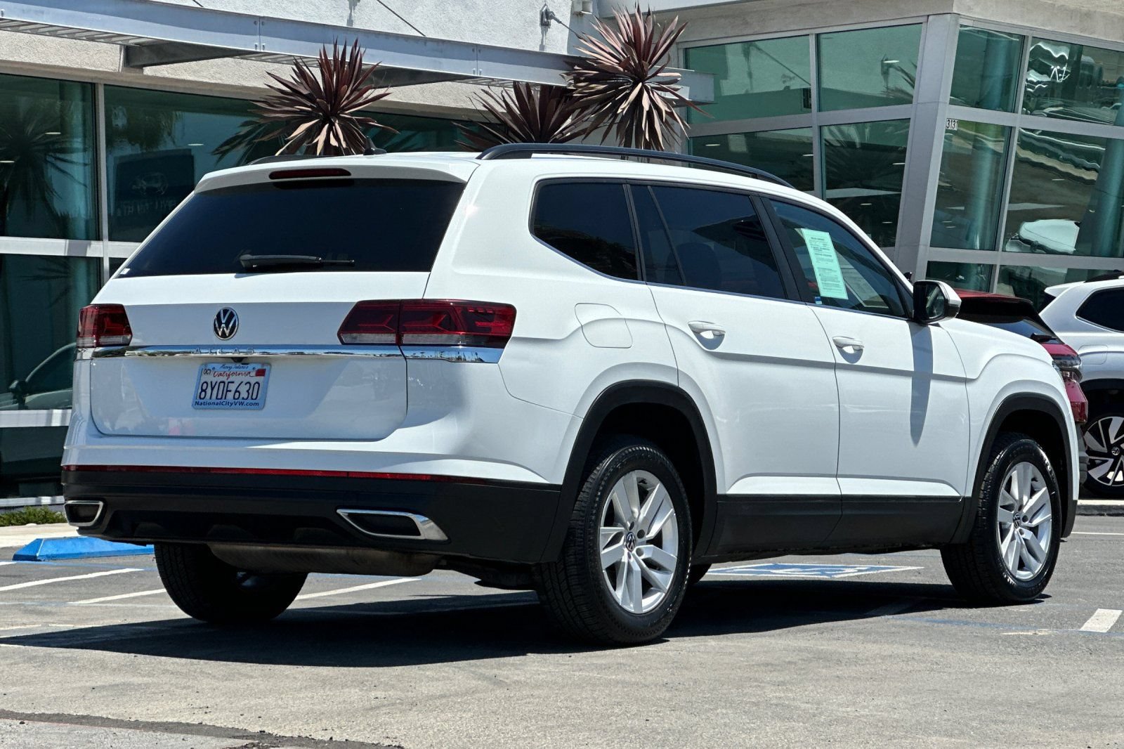 Used 2021 Volkswagen Atlas S FWD image 4