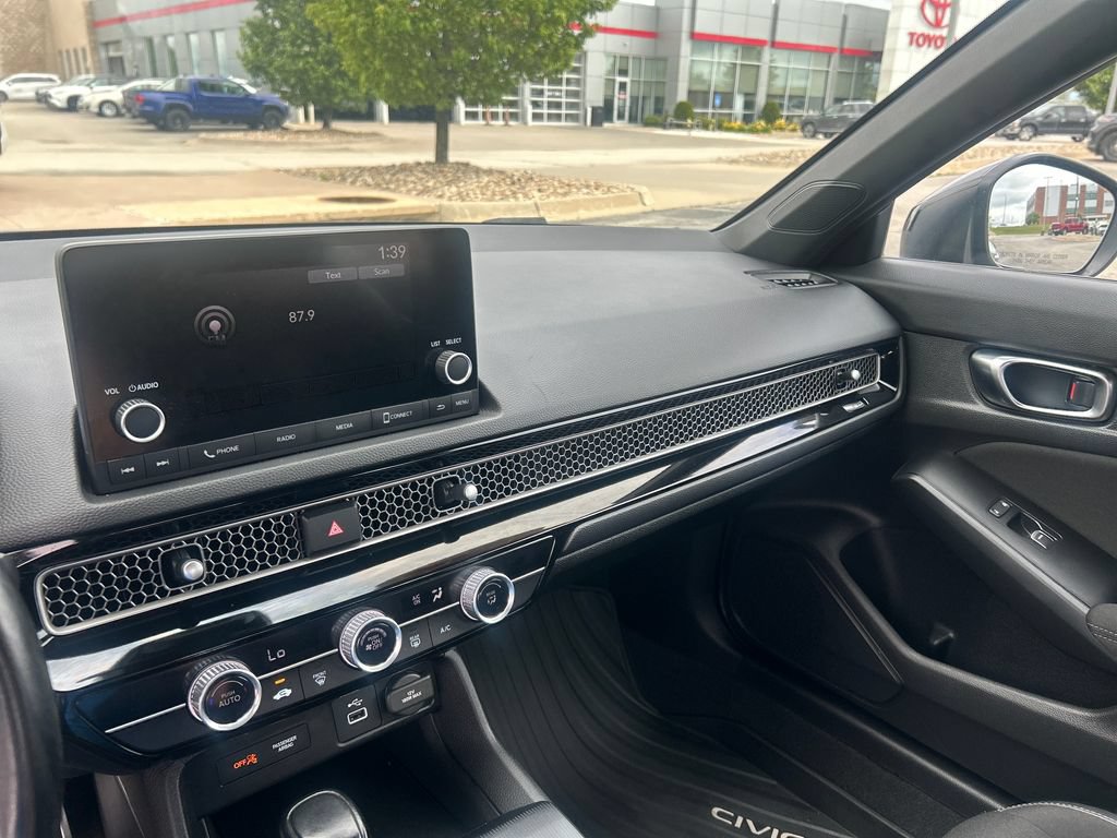 Used 2022 Honda Civic Sport image 16