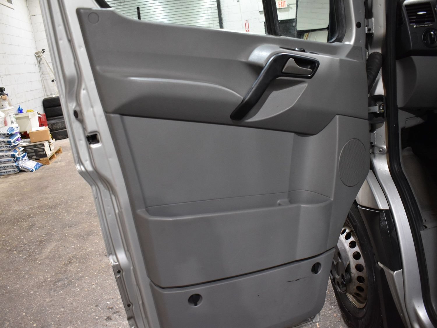 Used 2017 Mercedes-Benz Sprinter 3500 image 8