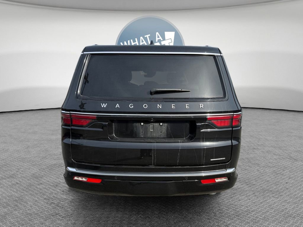 Used 2024 Jeep Wagoneer L Series III w/ Flexible Seating Group image 5