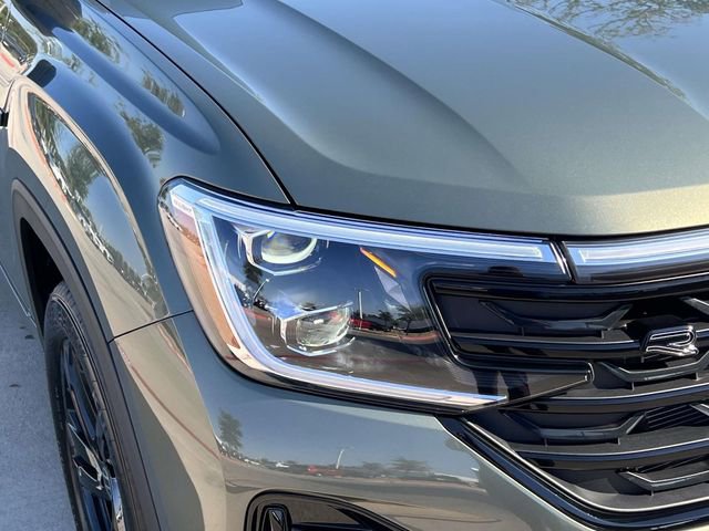 New 2026 Volkswagen Atlas Cross Sport SEL R-Line image 7