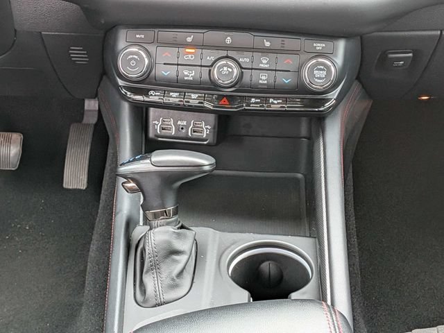 Used 2025 Dodge Durango GT RWD image 19