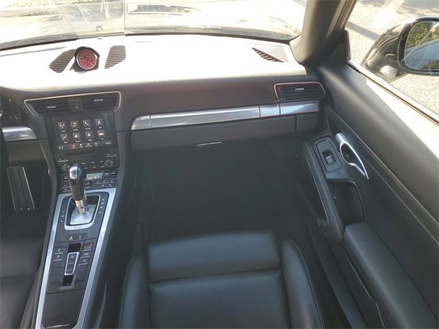 Used 2018 Porsche 911 Carrera S image 11