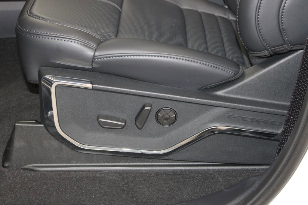 New 2026 Ford F250 Platinum image 26