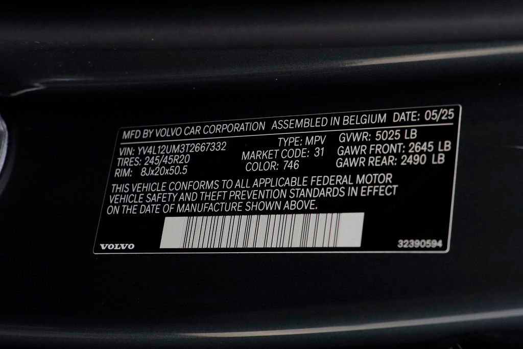 Used 2026 Volvo XC40 B5 Ultra w/ Climate Package image 25