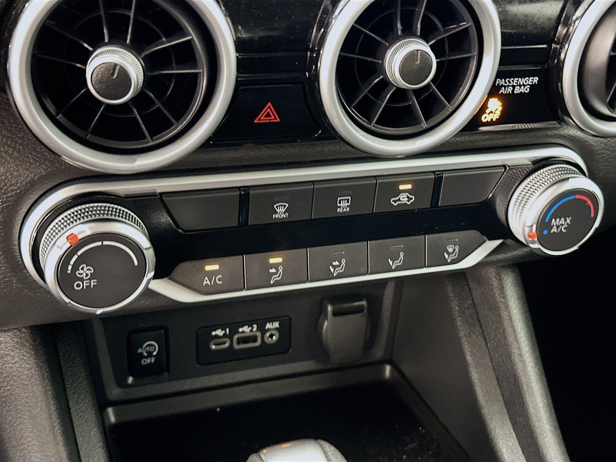 Used 2025 Nissan Sentra SV image 23