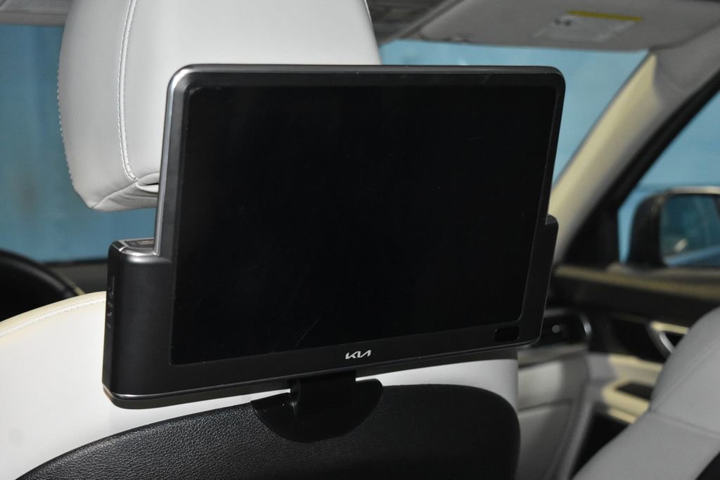 Used 2022 Kia Telluride S image 24