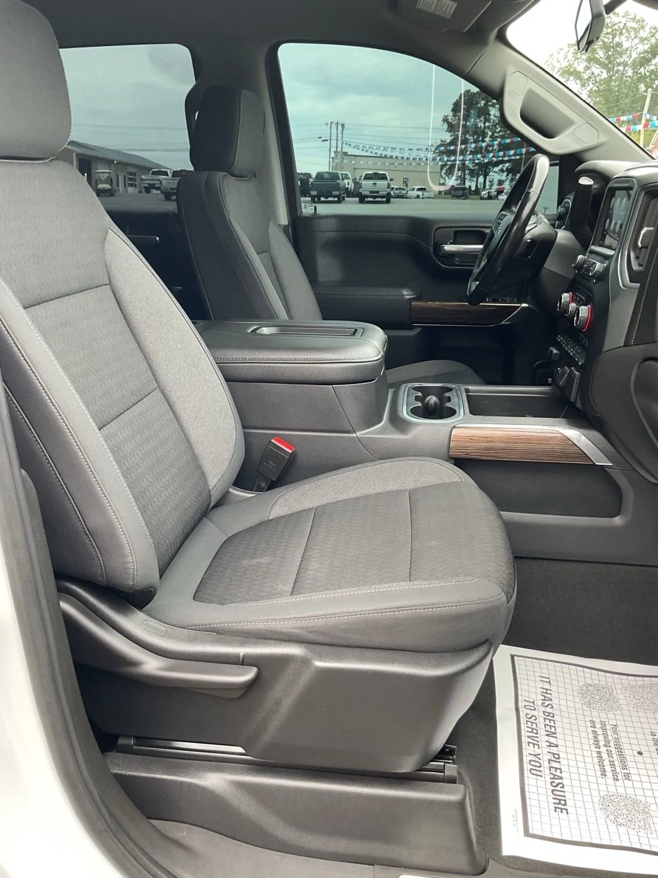 Used 2021 Chevrolet Silverado 1500 LT Trail Boss w/ Convenience Package II image 47
