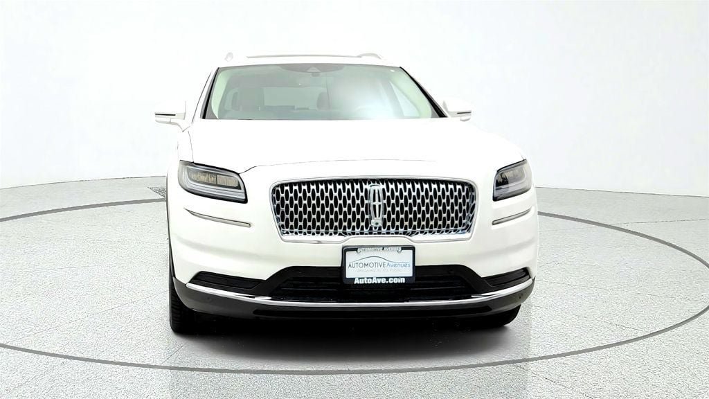 Used 2023 Lincoln Nautilus Reserve w/ Equipment Group 201A AWD/4WD image 2