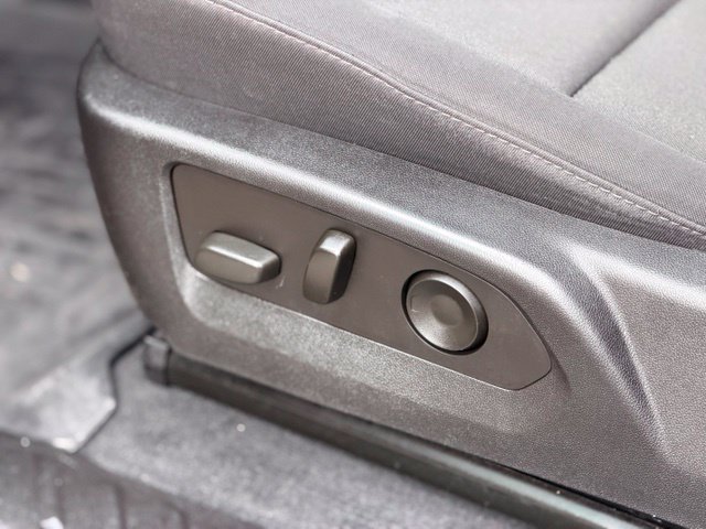 Used 2023 Chevrolet Colorado Trail Boss w/ Advanced Trailering Package AWD/4WD image 8