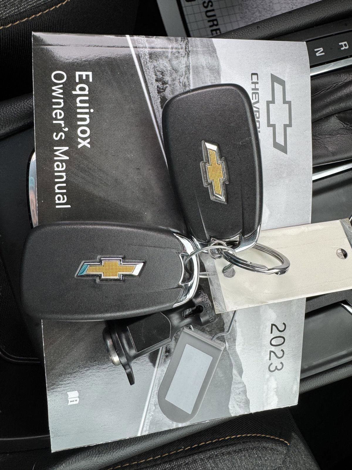 Used 2023 Chevrolet Equinox LT AWD/4WD image 30