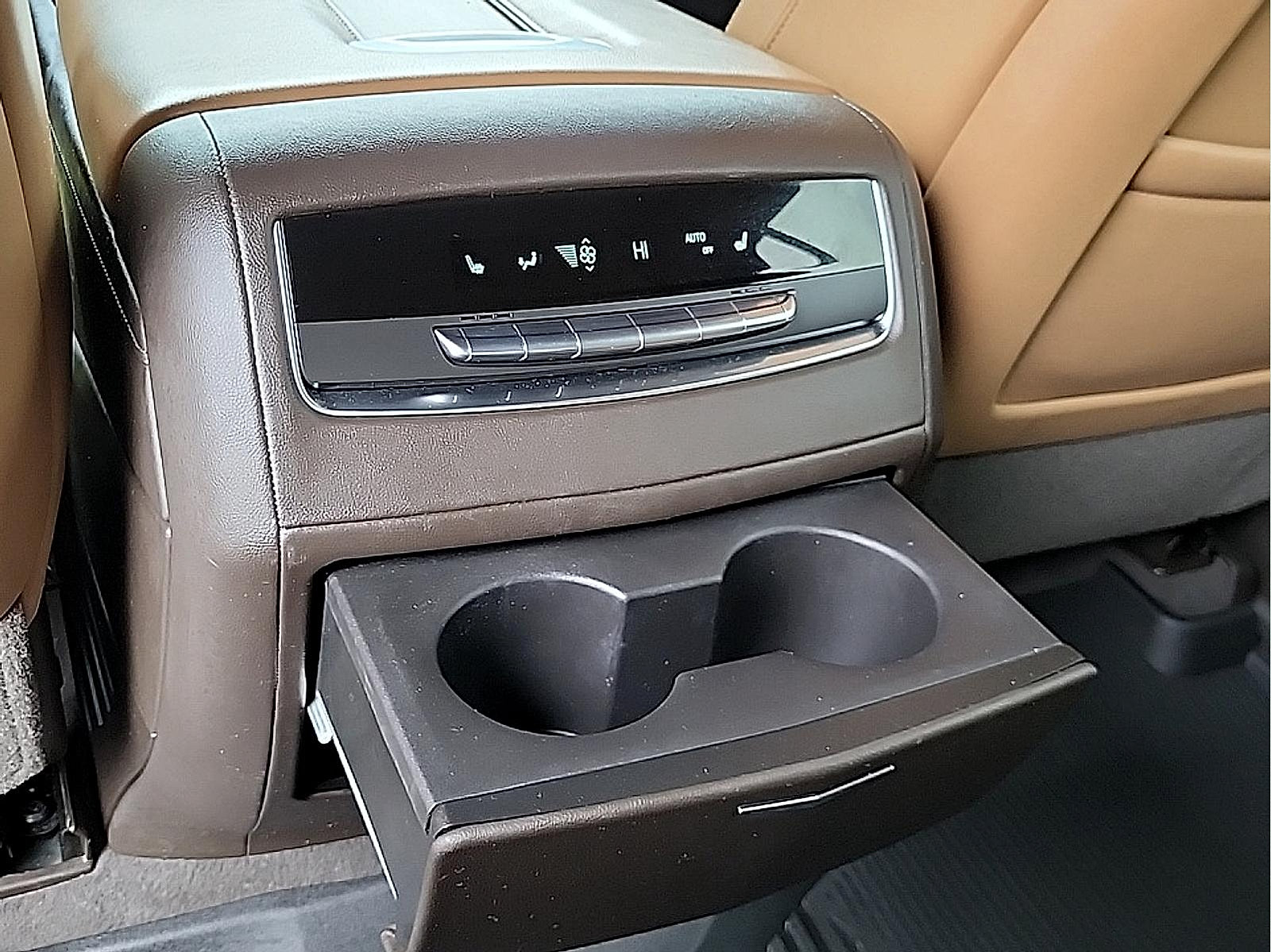Used 2021 Cadillac Escalade Sport w/ Driver Assist Tech Package AWD/4WD image 14
