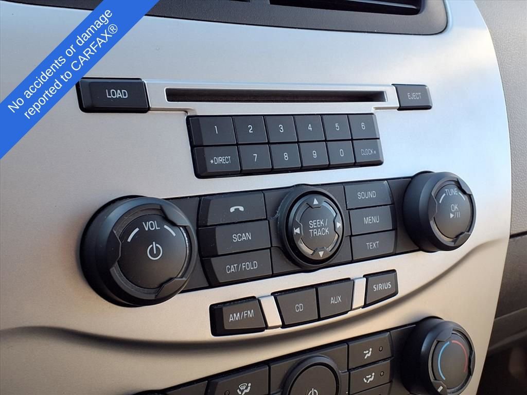 Used 2010 Ford Focus SE image 25