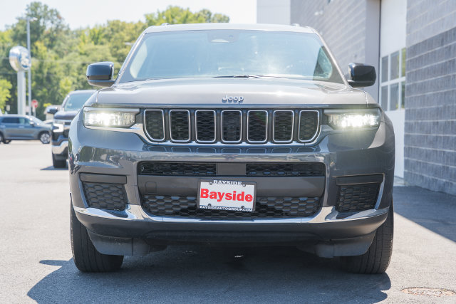 Used 2023 Jeep Grand Cherokee L Laredo AWD/4WD image 3