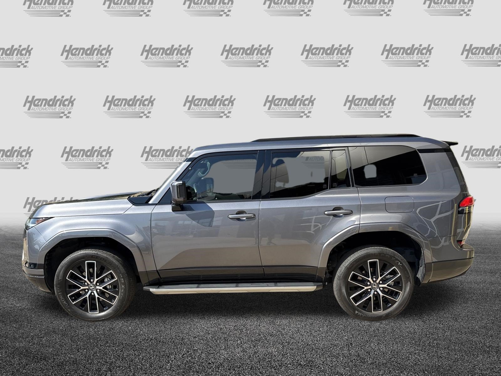 Used 2025 Lexus GX 550 w/ Cold Area Package AWD/4WD image 7
