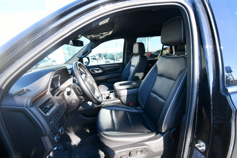 Used 2024 Chevrolet Tahoe Premier AWD/4WD image 13