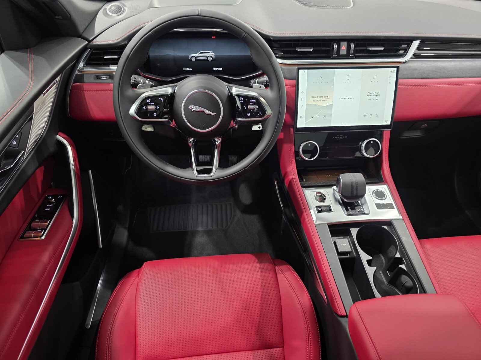 New 2026 Jaguar F-PACE R-Dynamic S image 10