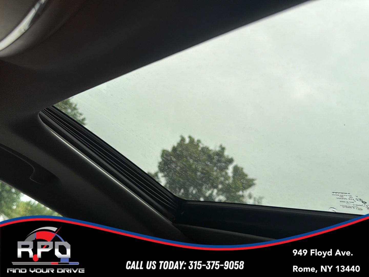 Used 2017 Jeep Grand Cherokee Limited AWD/4WD image 20
