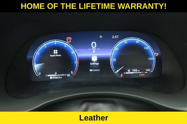 Used 2025 Toyota Highlander Platinum AWD/4WD image 17