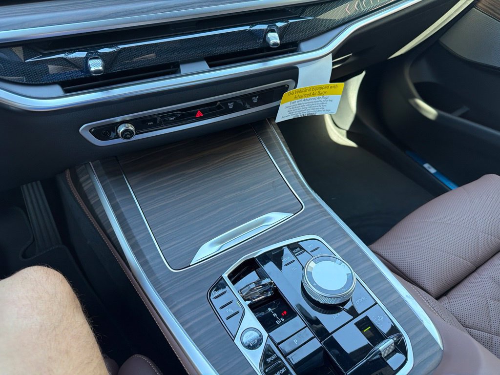 New 2027 BMW X7 xDrive40i AWD/4WD image 22
