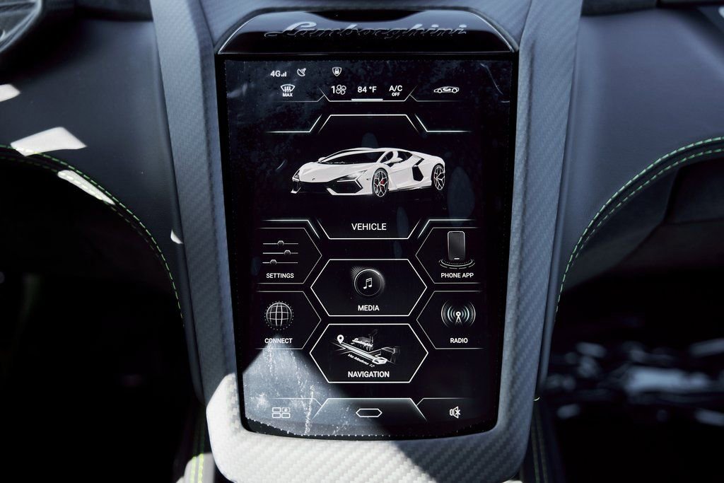 Used 2025 Lamborghini Revuelto image 68