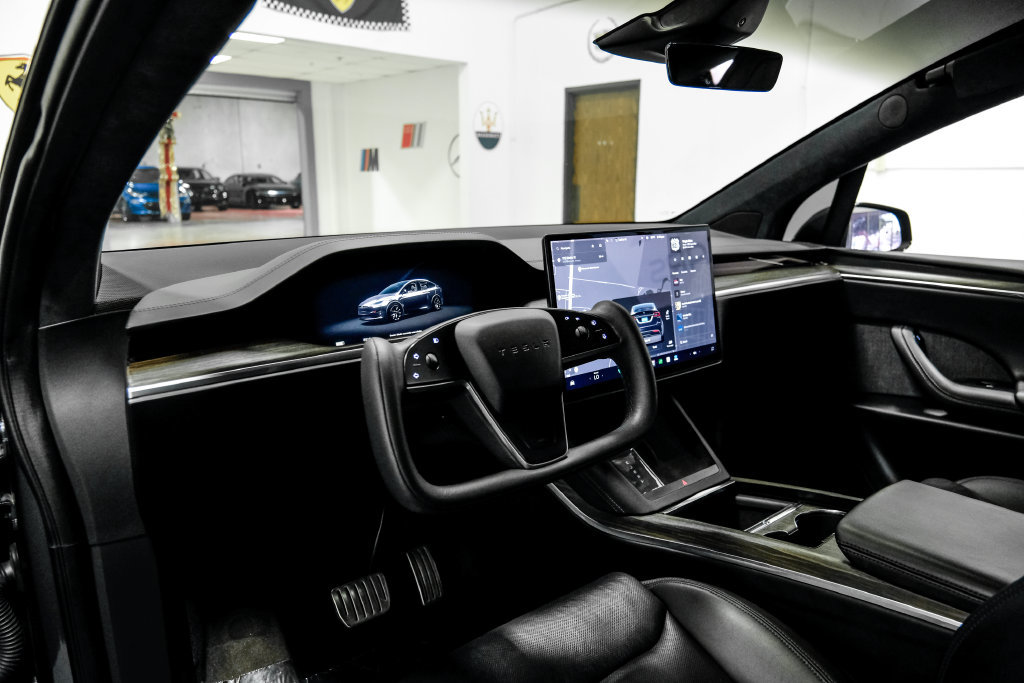 Used 2022 Tesla Model X AWD/4WD image 3