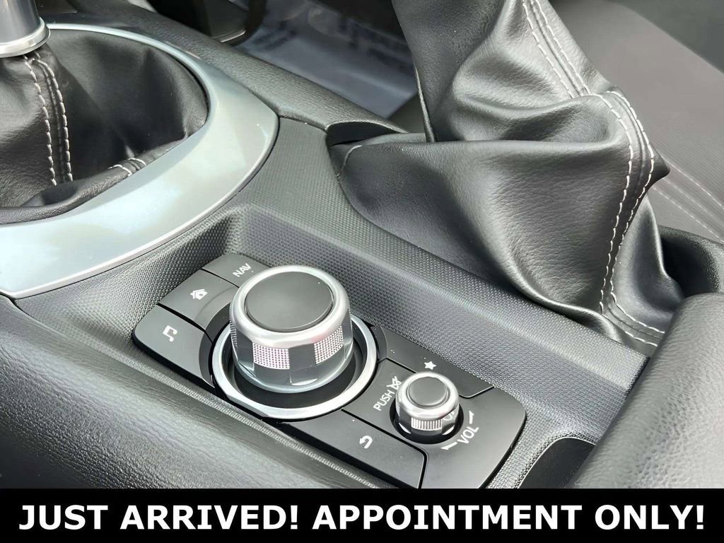 Used 2021 MAZDA MX-5 Miata RF Club image 17