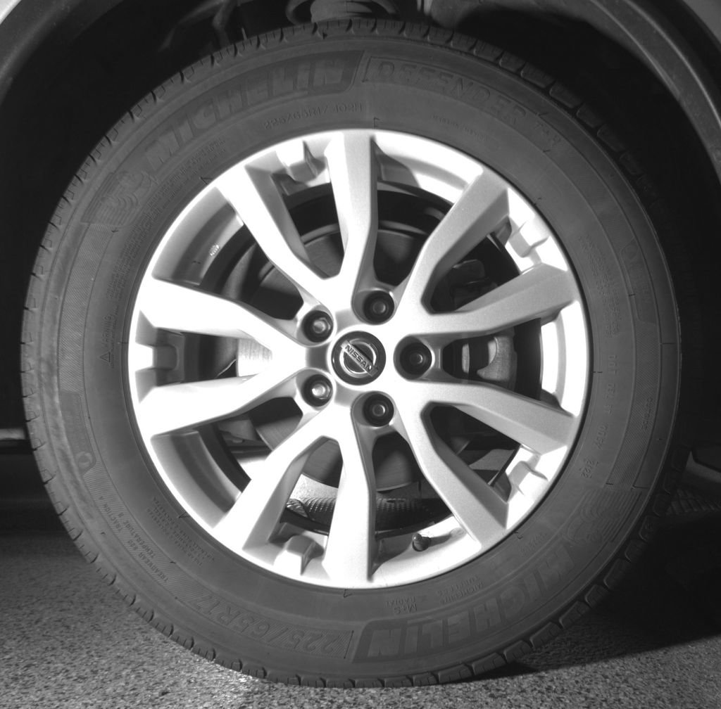 Used 2019 Nissan Rogue SV AWD/4WD image 36