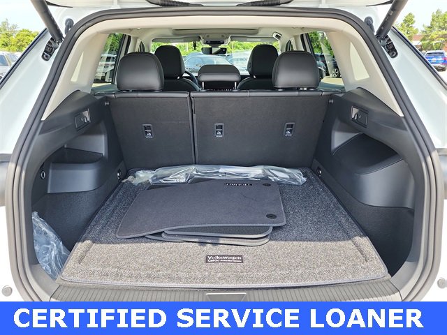 New 2025 Volkswagen Tiguan SE image 6