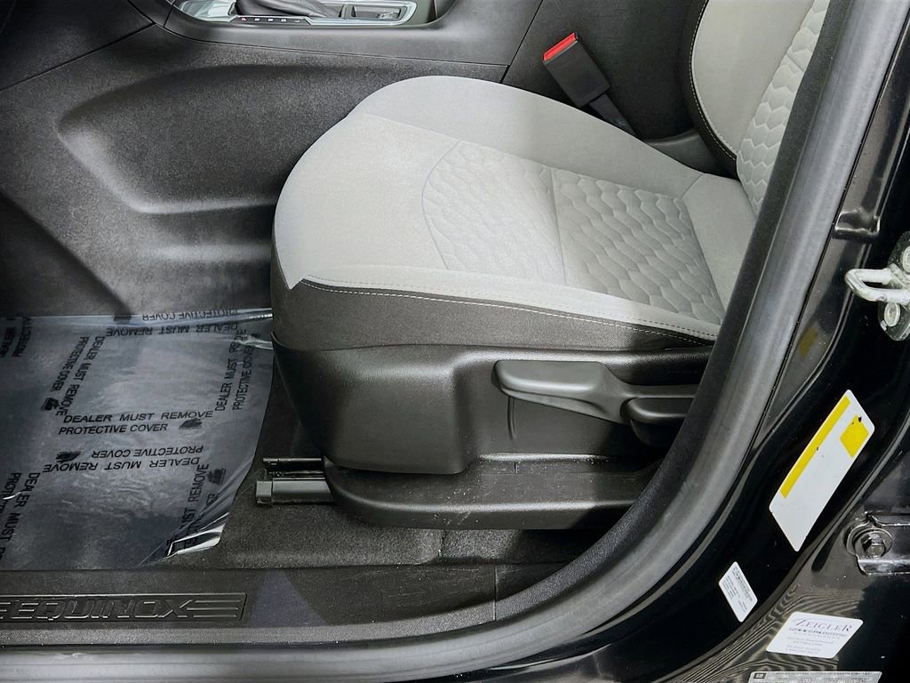 Used 2018 Chevrolet Equinox LS FWD image 18