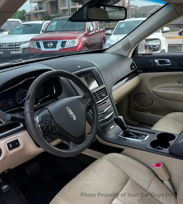 Used 2019 Lincoln MKT AWD image 34