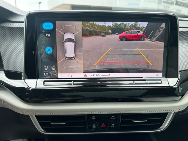 New 2025 Volkswagen Atlas Cross Sport SEL Premium R-Line image 31