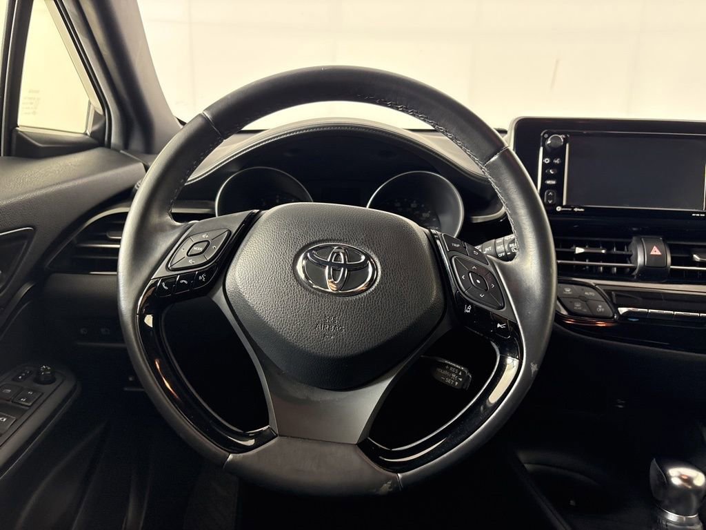 Used 2018 Toyota C-HR XLE image 21
