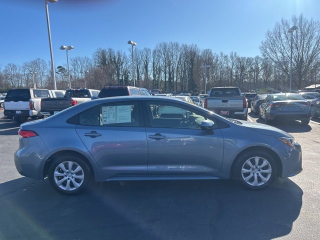 Used 2023 Toyota Corolla LE image 4