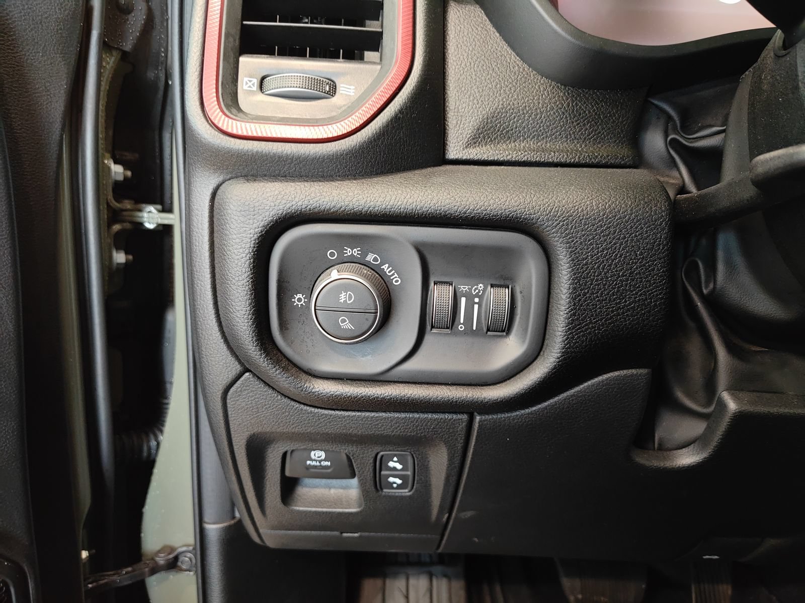 Used 2026 RAM 1500 Rebel w/ Rebel Level 1 Equipment Group AWD/4WD image 18