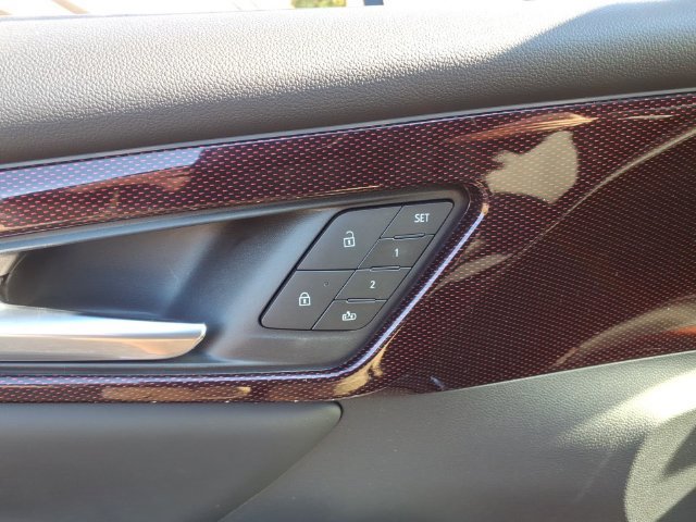 New 2027 Chevrolet Traverse RS w/ LPO, Floor Liner Package AWD/4WD image 17