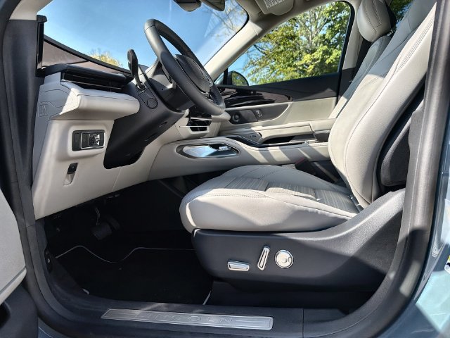 New 2026 Lincoln Nautilus Reserve AWD/4WD image 12