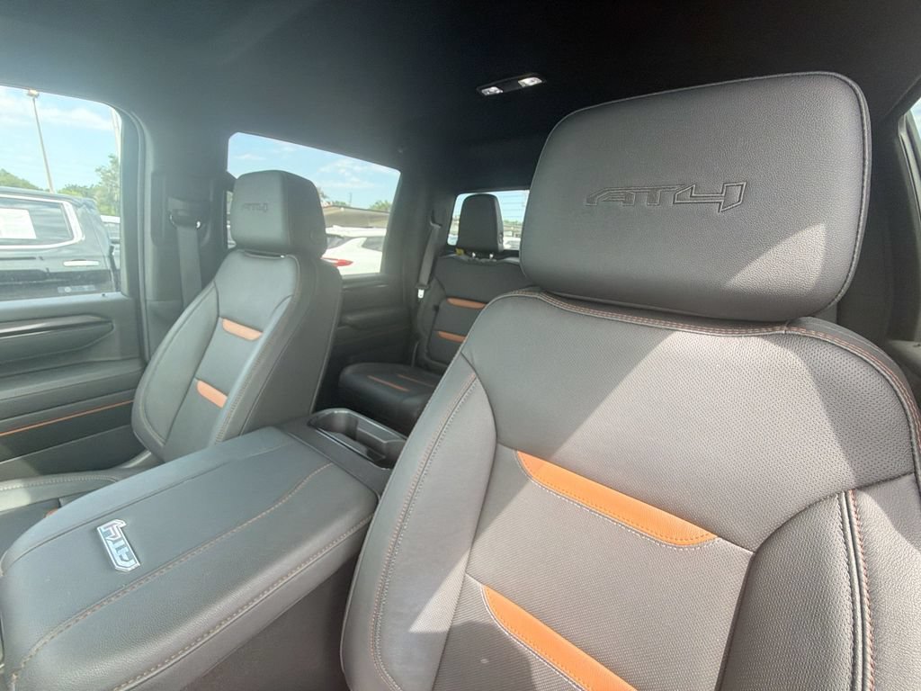 Used 2025 GMC Sierra 2500 AT4 AWD/4WD image 32