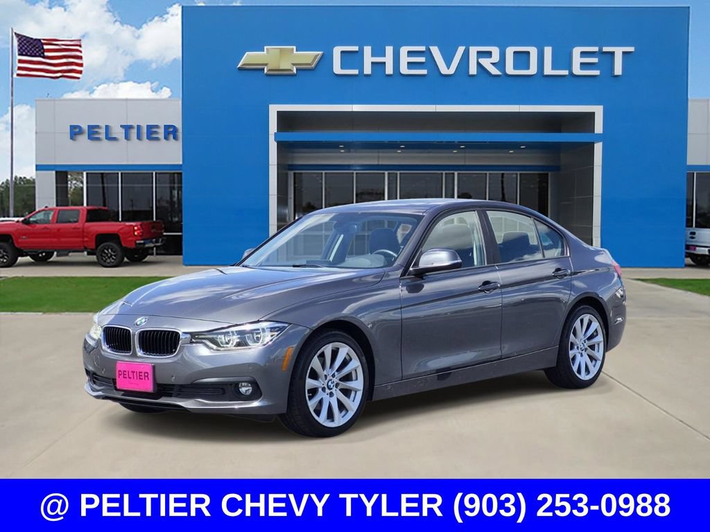 Used 2018 BMW 320i xDrive Sedan AWD/4WD image 3