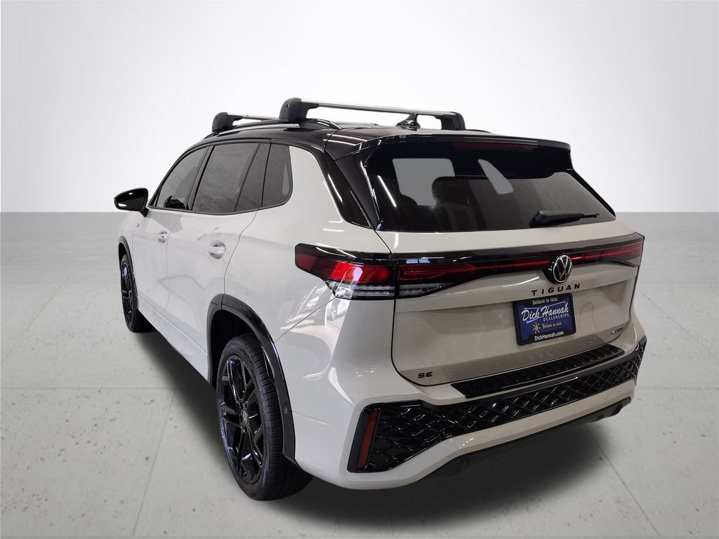 New 2026 Volkswagen Tiguan SE R-Line AWD/4WD image 10