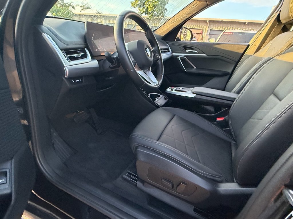 Used 2024 BMW X1 xDrive28i w/ Convenience Package AWD/4WD image 11