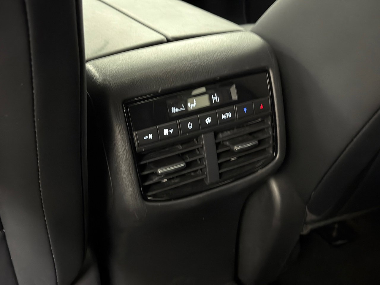 Used 2023 MAZDA CX-9 Touring Plus image 19